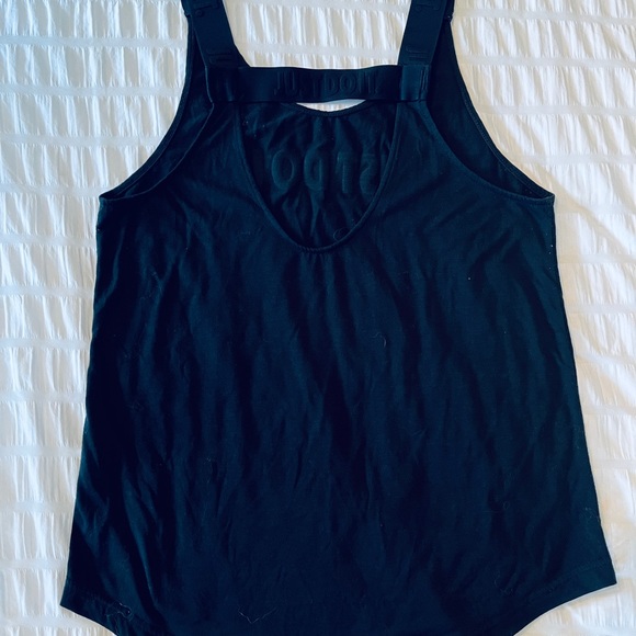 Nike workout tank size XS - Picture 3 of 3
